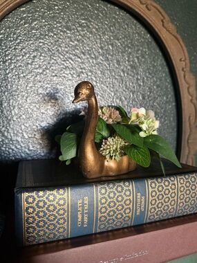 Gold Swan Decor | Mini Floral Arrangement | Cottagecore